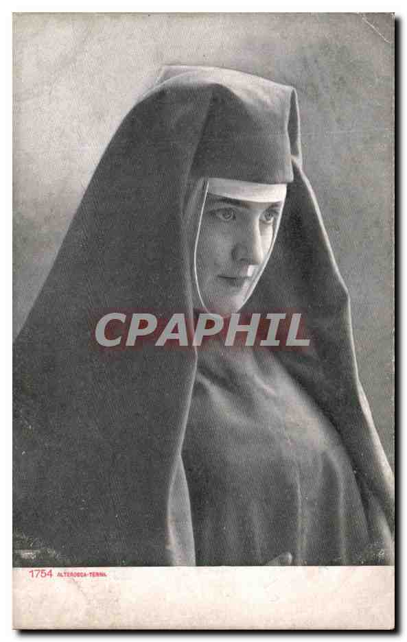 CPA Fantaisie Femme Religieuse