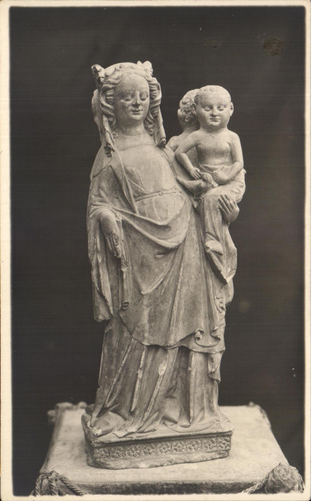 Statue de la Vierge à l'Enfant — éditeur CPAPHIL, n° 882