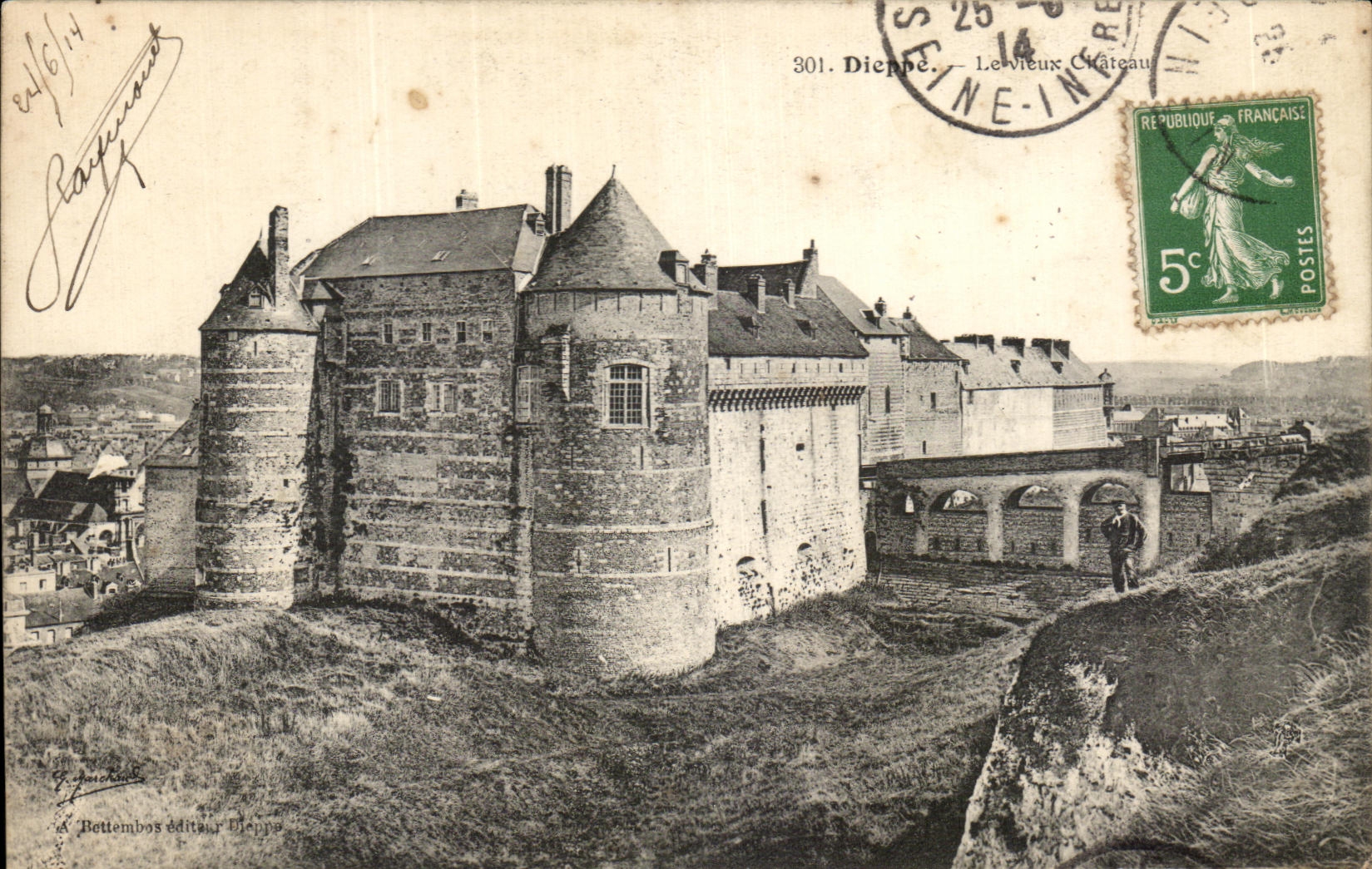 CPA Dieppe Le vieux Chateau