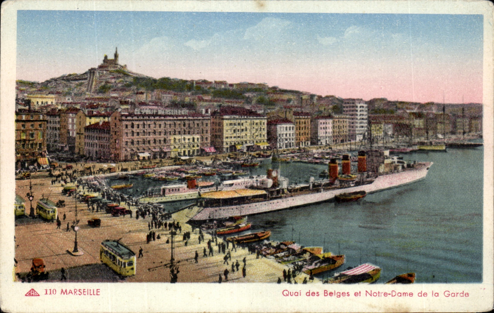 CPA Marseille Quai des Belges et Notre Dame de la Garde Bateau