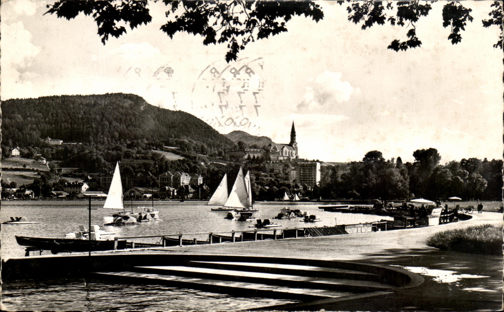 Annecy — Vue sur le Lac et la Basilique de la Visitation — Éditions G. Mouchet