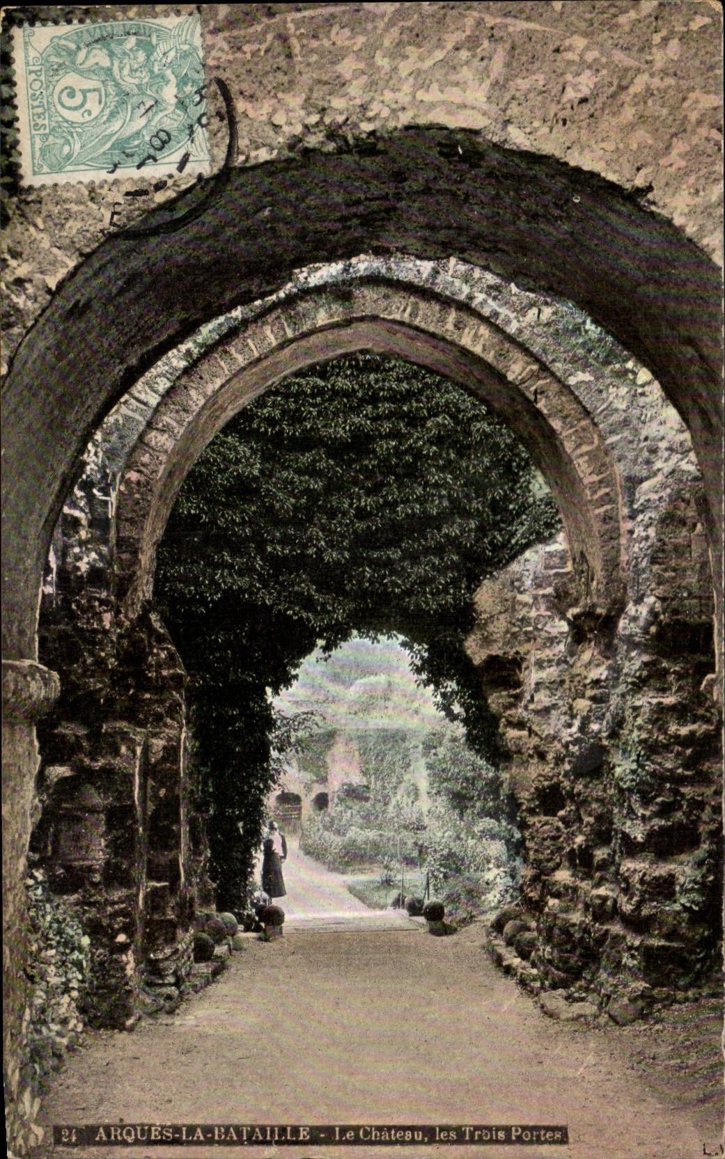 CPA Arques La Bataille Le Chateau Les Trois Portes
