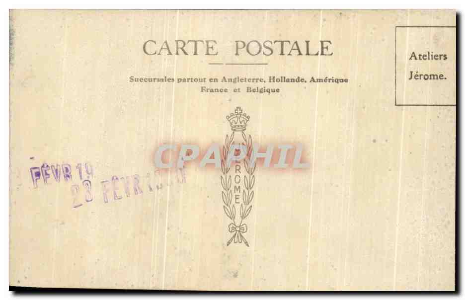 Femme en robe à motifs — portrait studio — Ateliers Jérôme — Verso