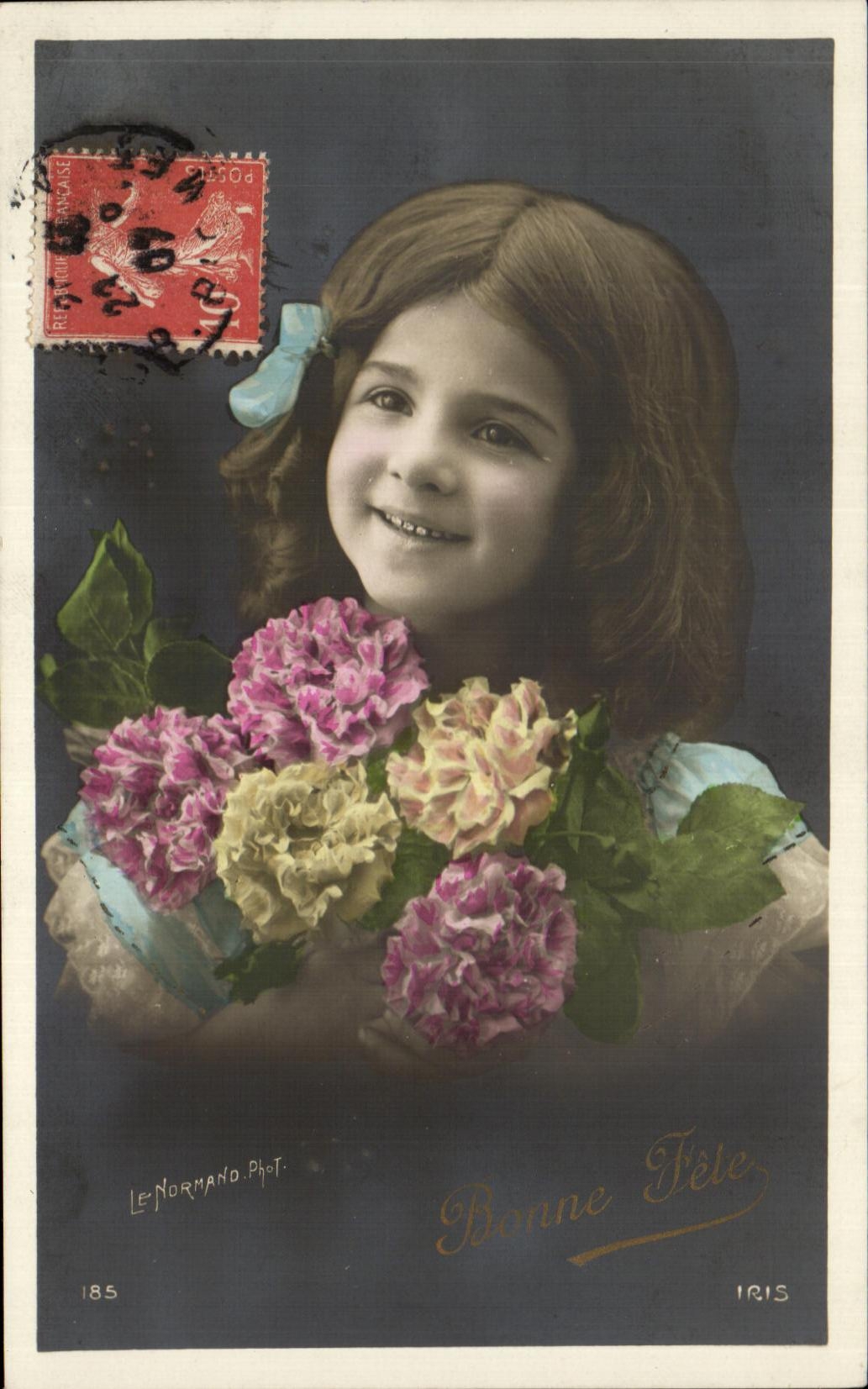 CPA Fantaisie Enfant Fleurs 