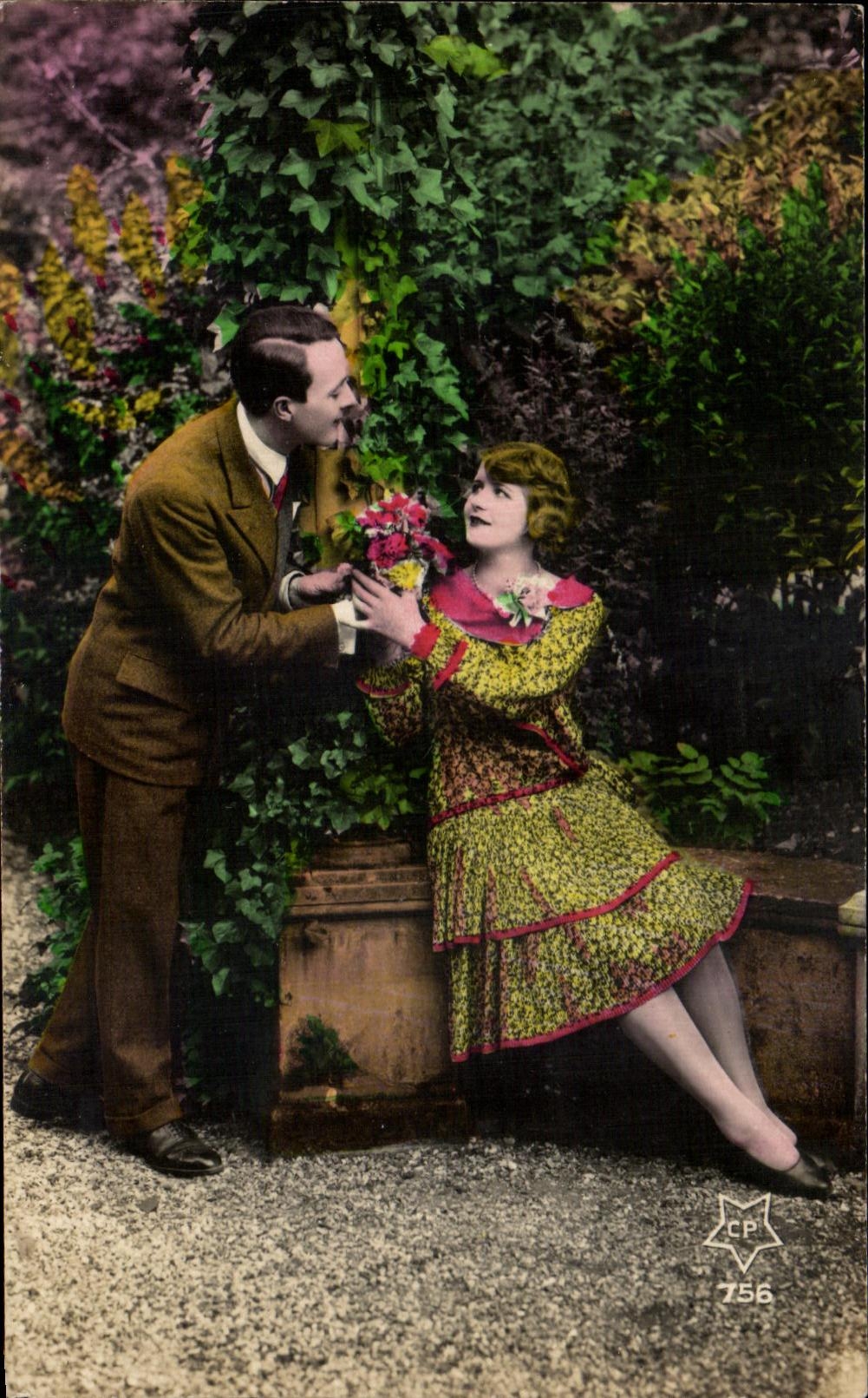 CPA Fantaisie Femme 
