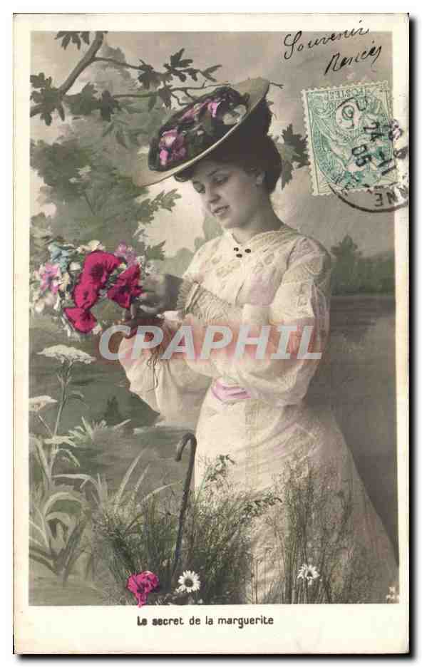 Femme en jardin avec bouquet — Le secret de la marguerite — Souvenir Nancy
