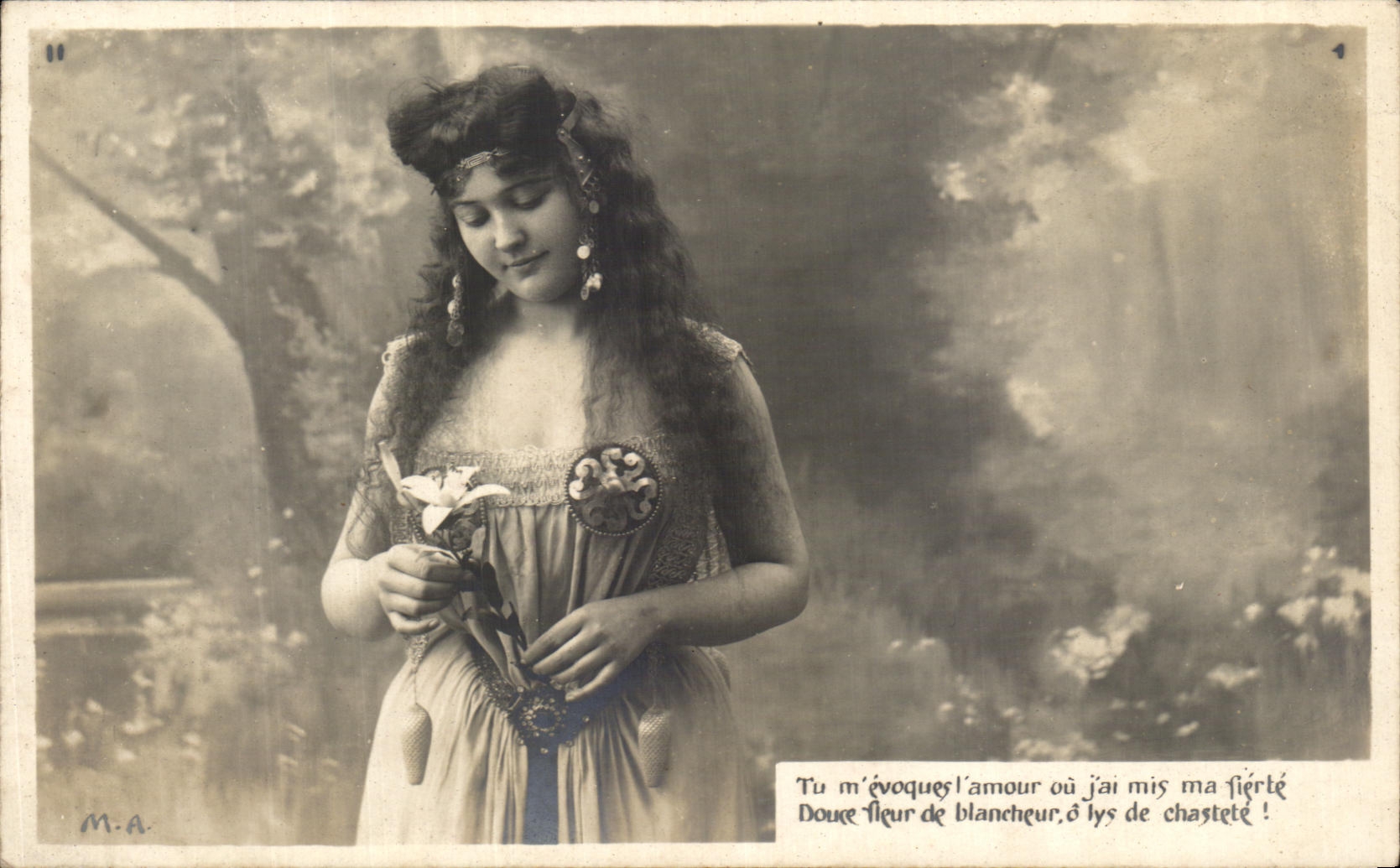 CPA Fantaisie Femme 