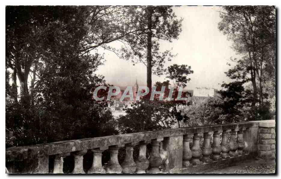CPSM Sable sur Sarthe Vue du jardin public 