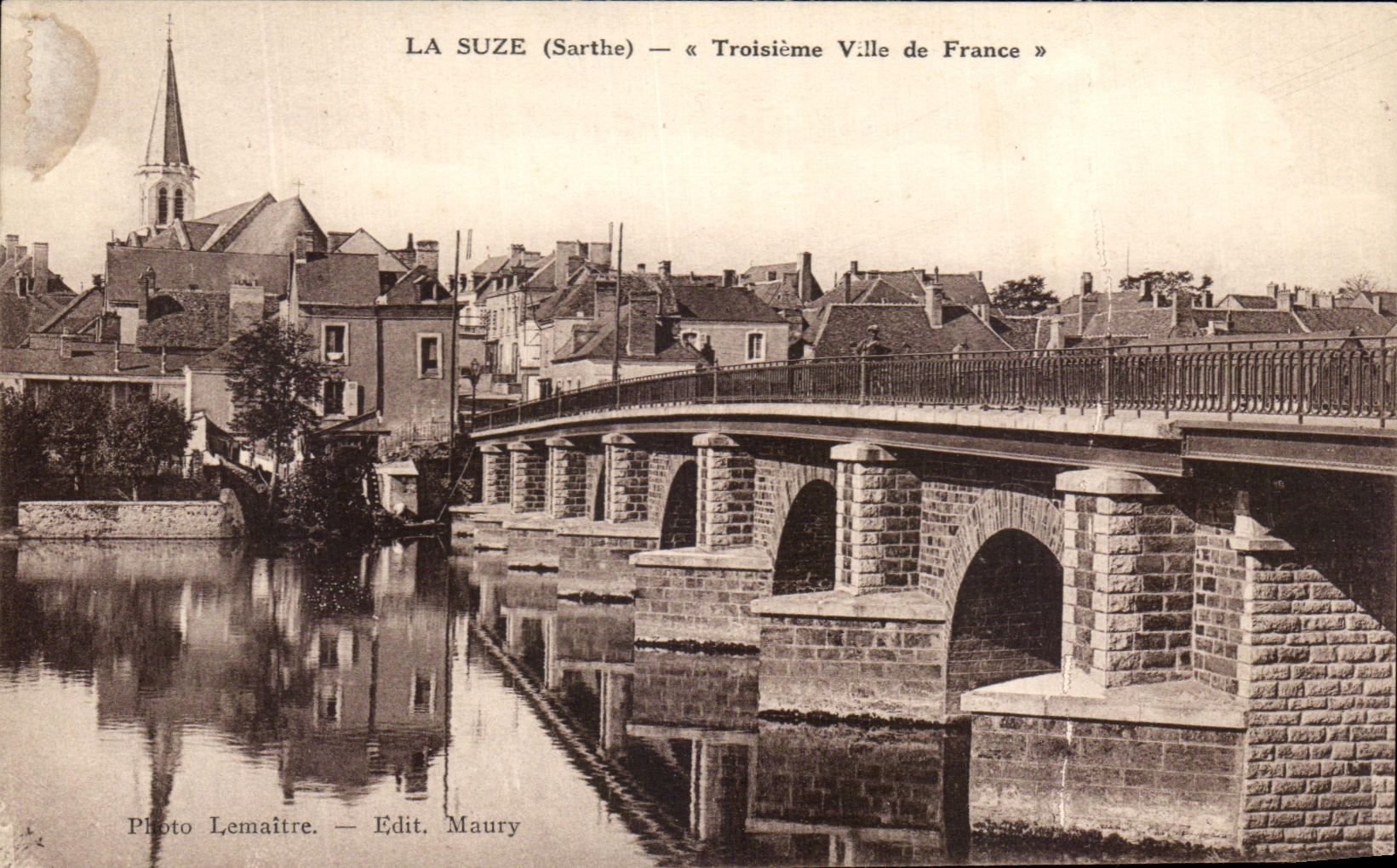 CPA La Suze Troisieme Ville de France