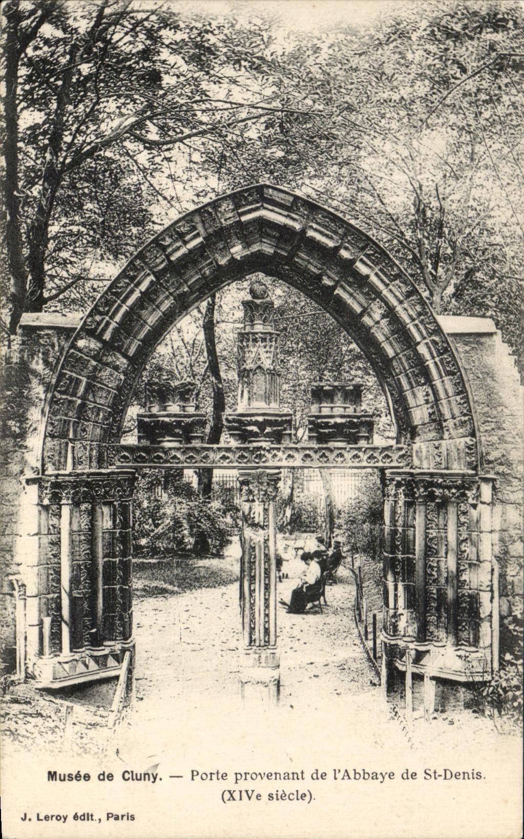 Porte de l'Abbaye de St-Denis — Musée de Cluny — J. Leroy éd., Paris