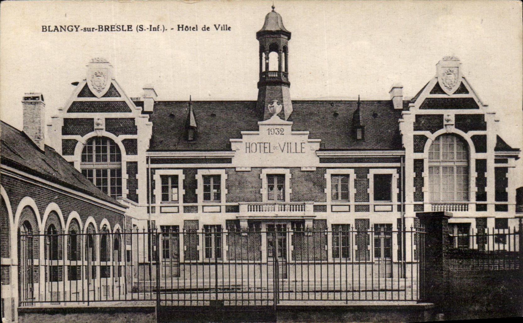 CPA Blangy sur Bresle Hotel de Ville