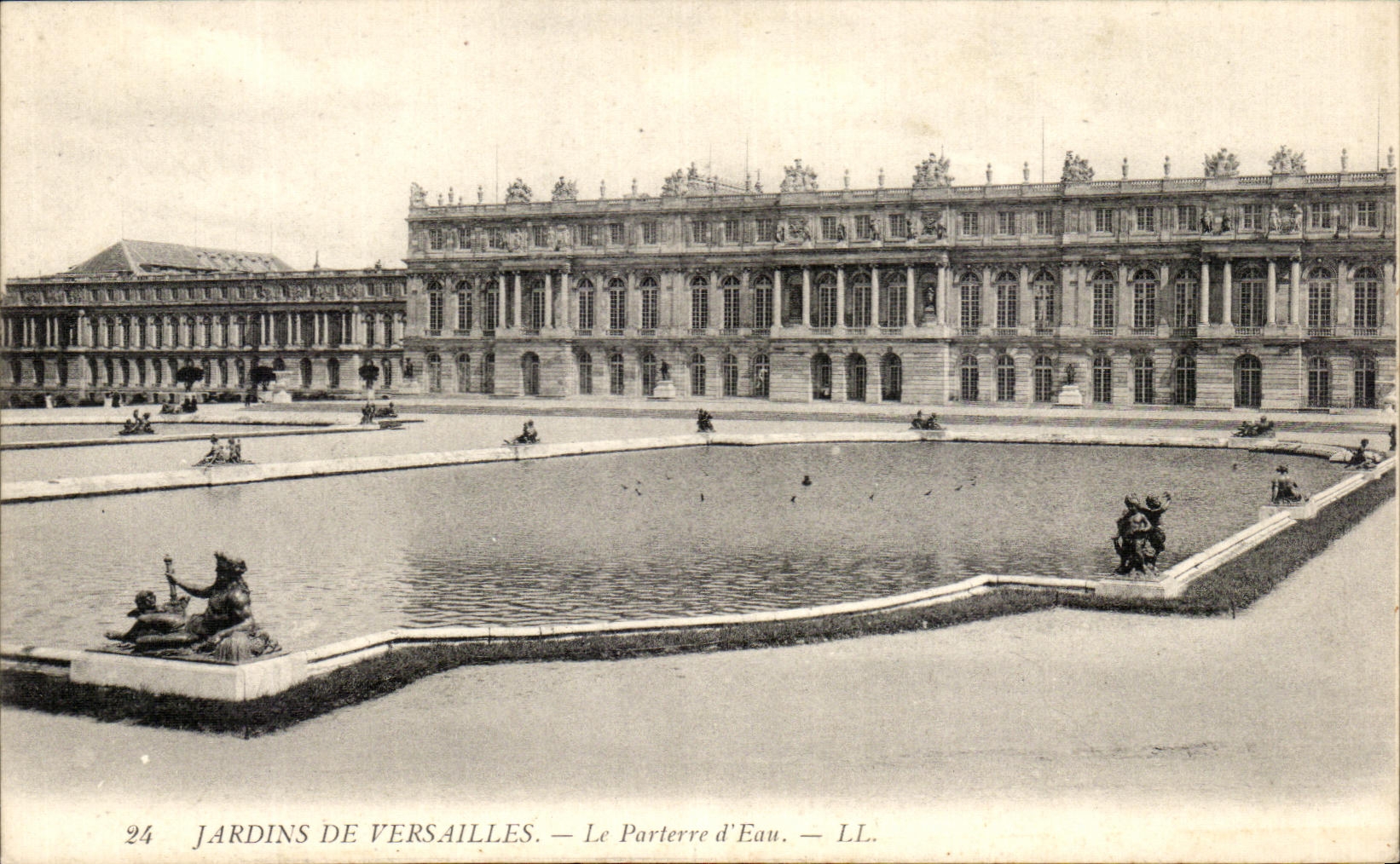 Jardins de Versailles — Le Parterre d'Eau — LL. — n°24