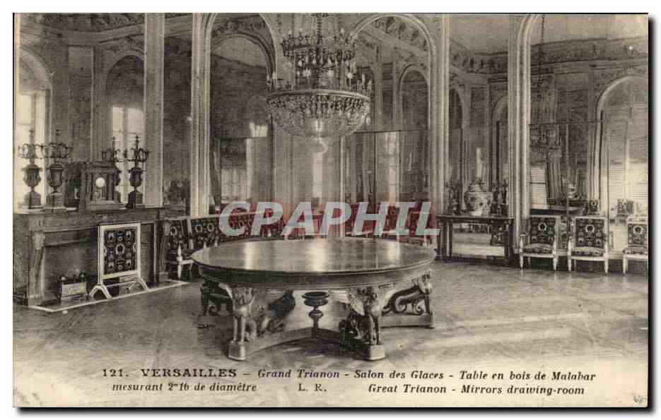CPA Versailles Grand Trianon Salon des Glaces Table en Bois de Malabar