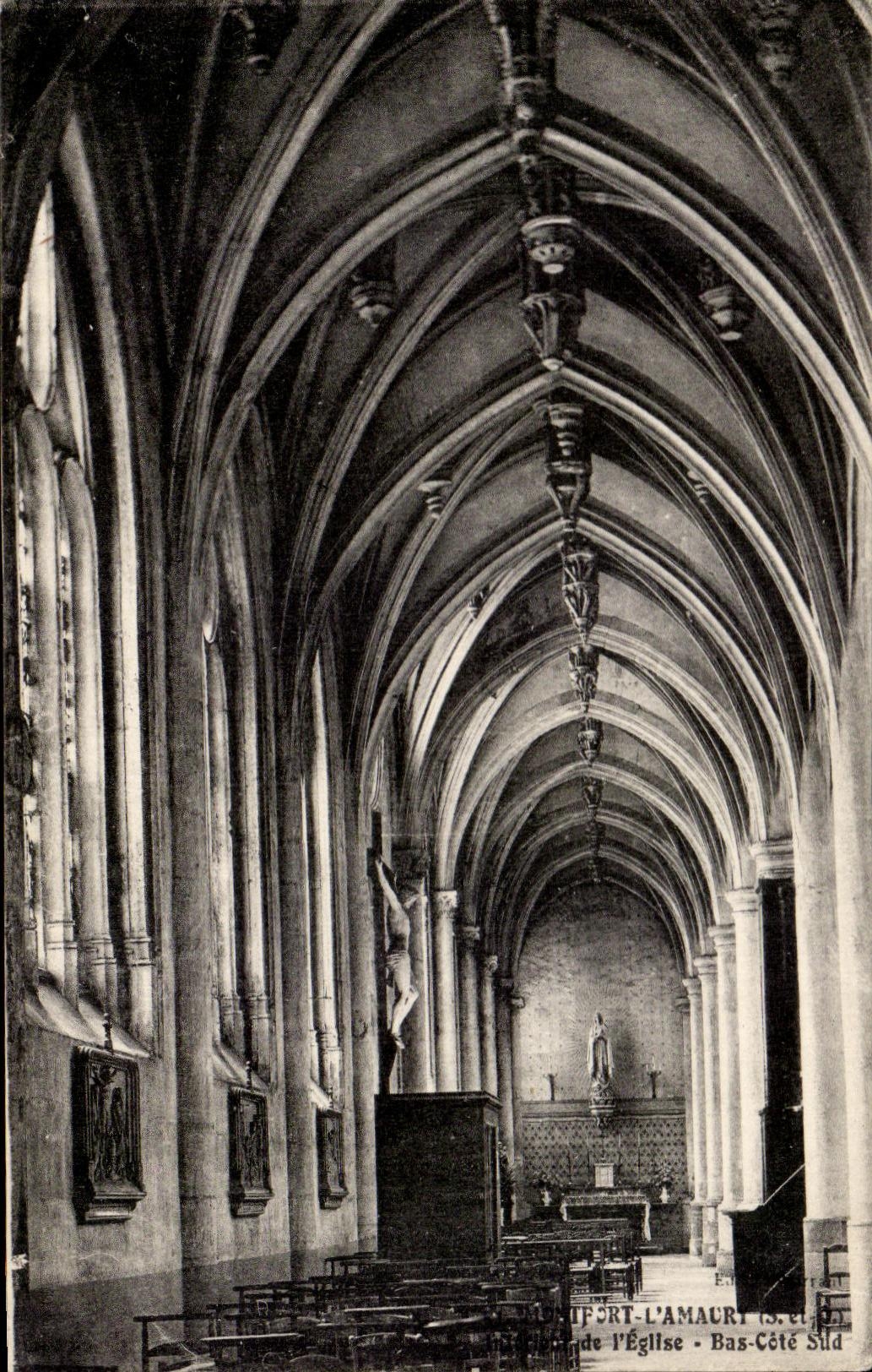 Intérieur de l'église - Bas-côté sud - Saint-Étienne-de-L'Église - Saint-Étienne-de-L'Église