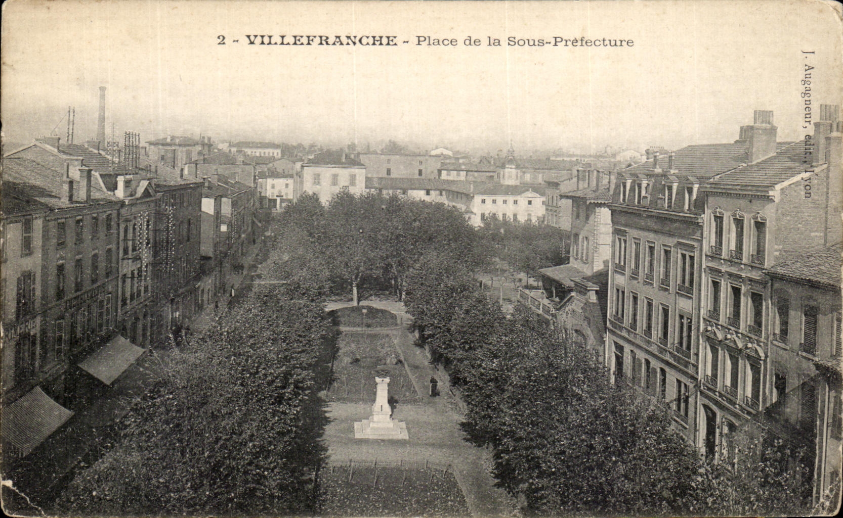 CPA Villefranche Place de la Sous Prefecture