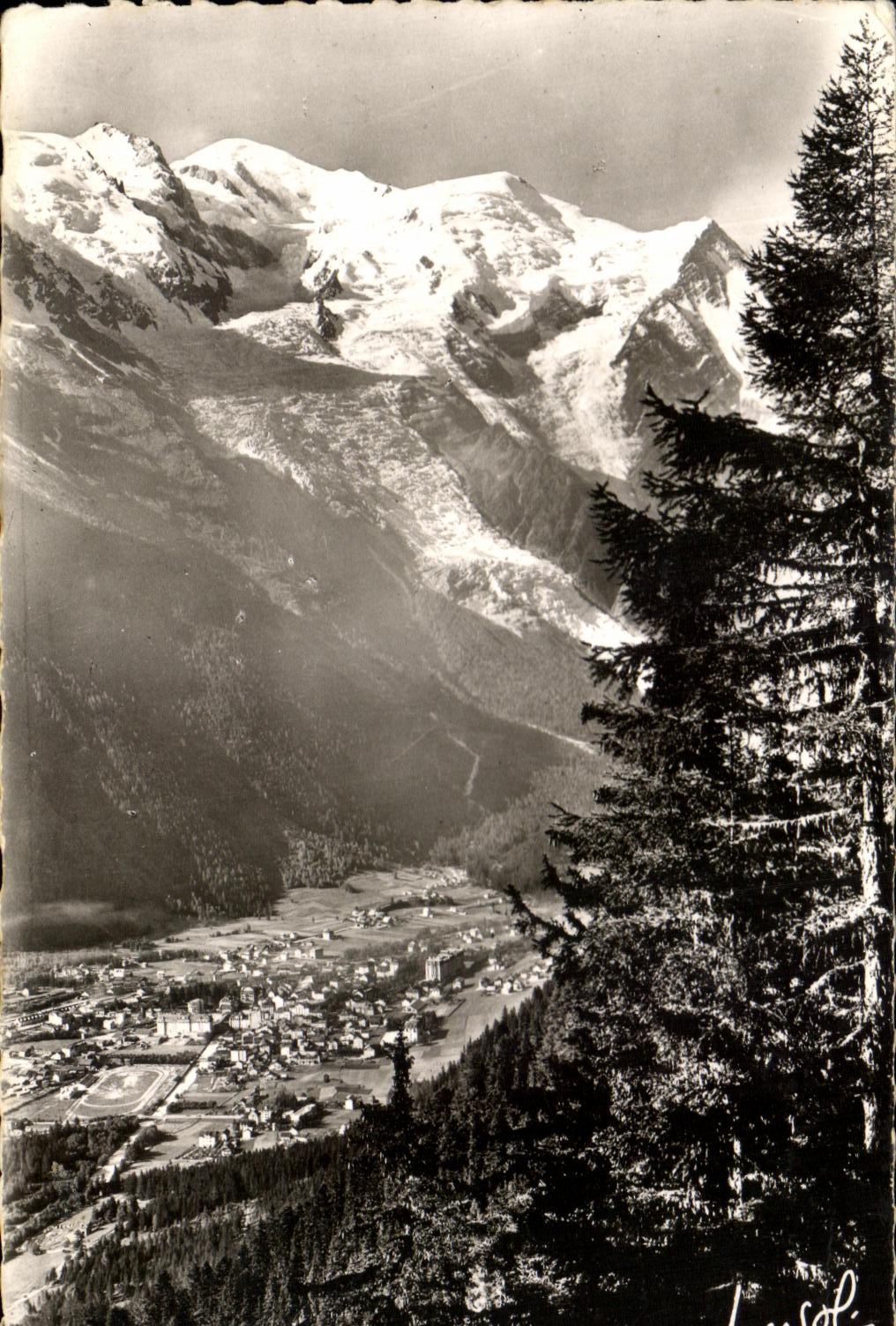 CPA Chamonix Mont Blanc Vue Generale et le Mt Blanc