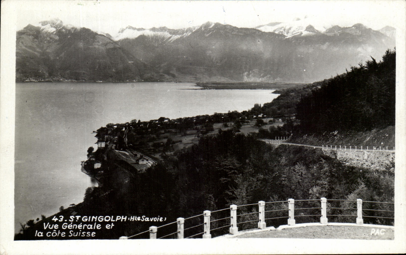Saint-Gingolph — Vue Générale et la côte Suisse — PAC