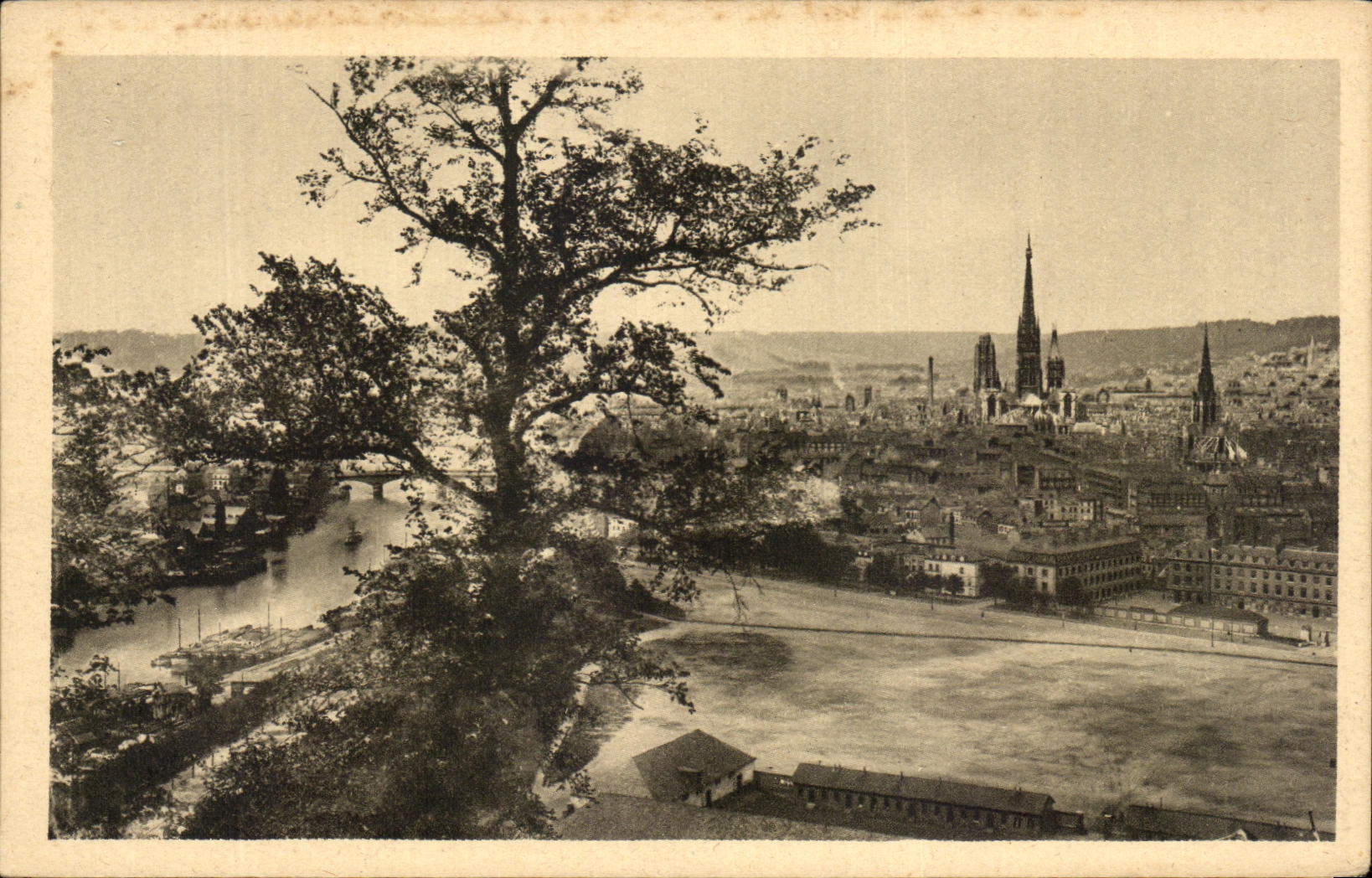CPA Rouen Vue Prise De La Cote Sainte Catherine