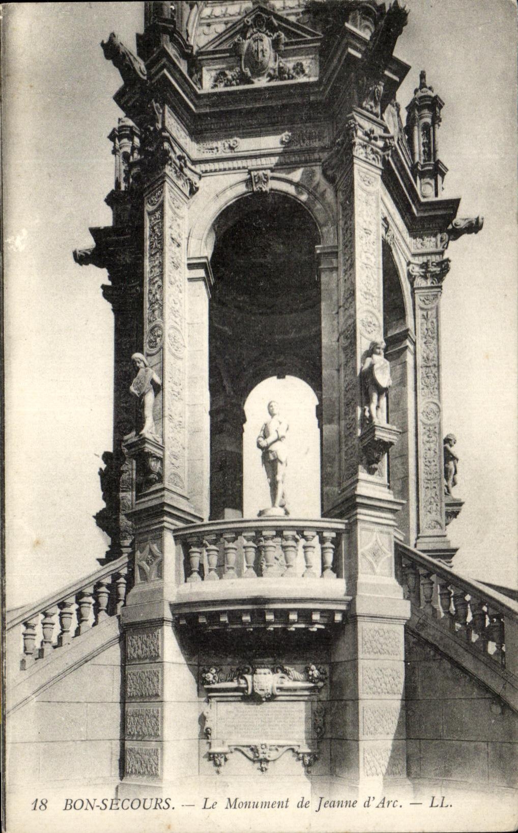 CPA Bon Secours Le Monument de Jeanne d'arc