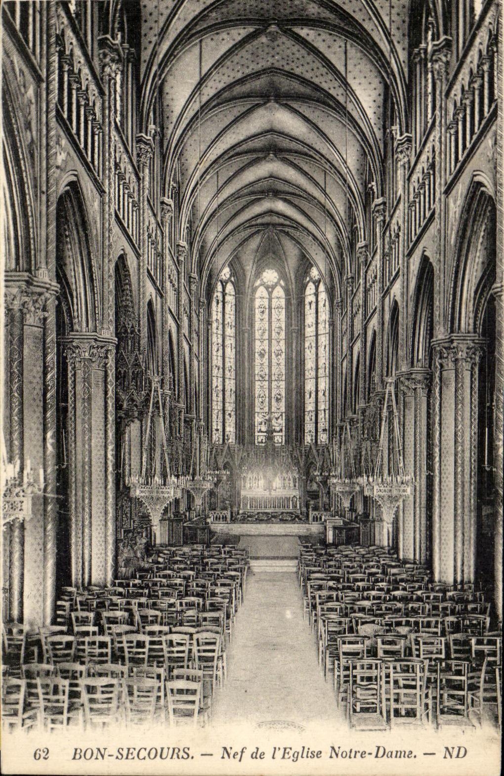 CPA Bon Secours Nef de l'Eglise Notre Dame 