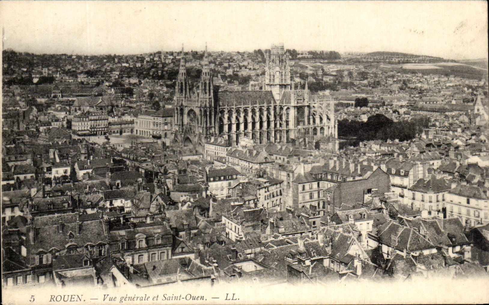 CPA Rouen Vue generale et saint Ouen 