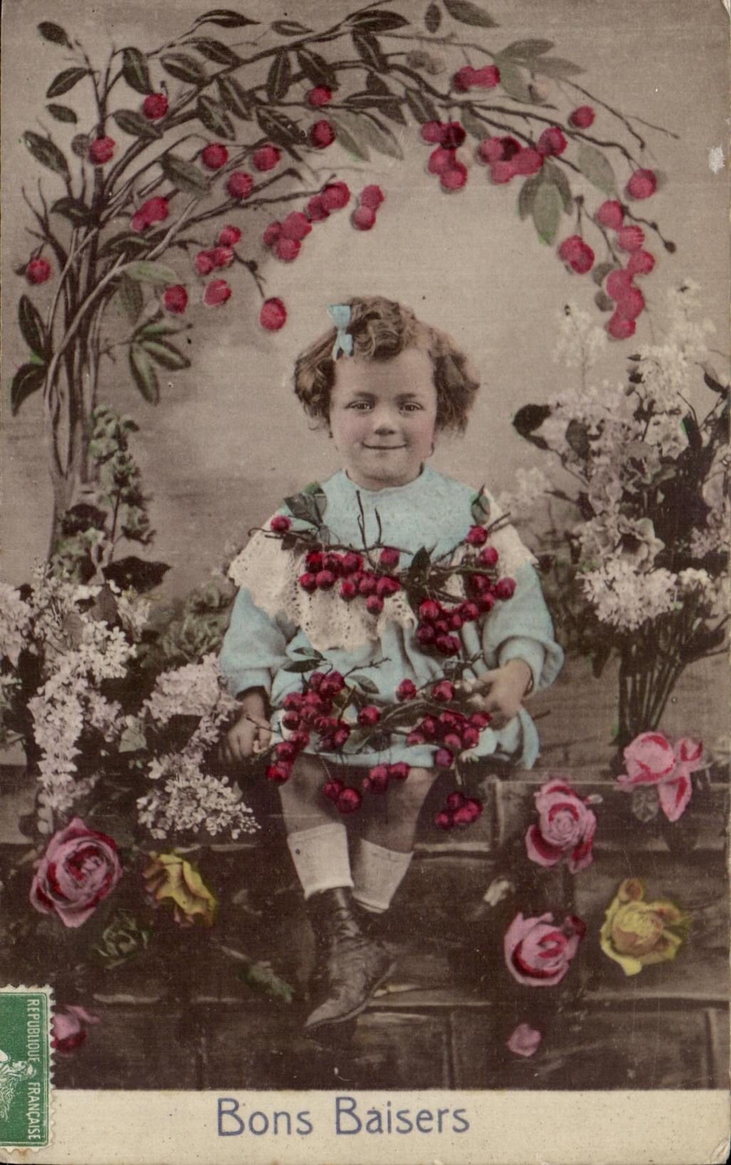 CPA Fantaisie Enfant Cerises