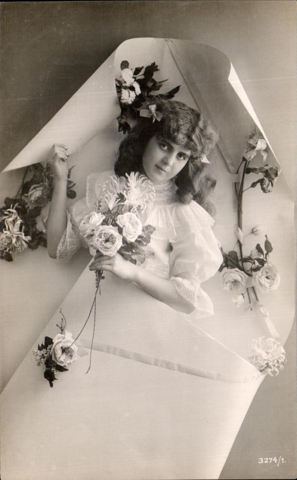 CPA Fantaisie Femme 