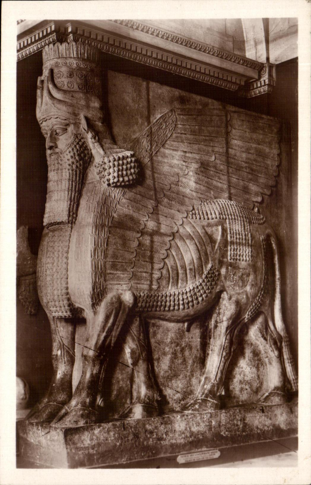 Taureau ailé à tête humaine — Palais du Roi Sargon — VIIIe siècle — Aux Musées d'Étranger, Éditeur