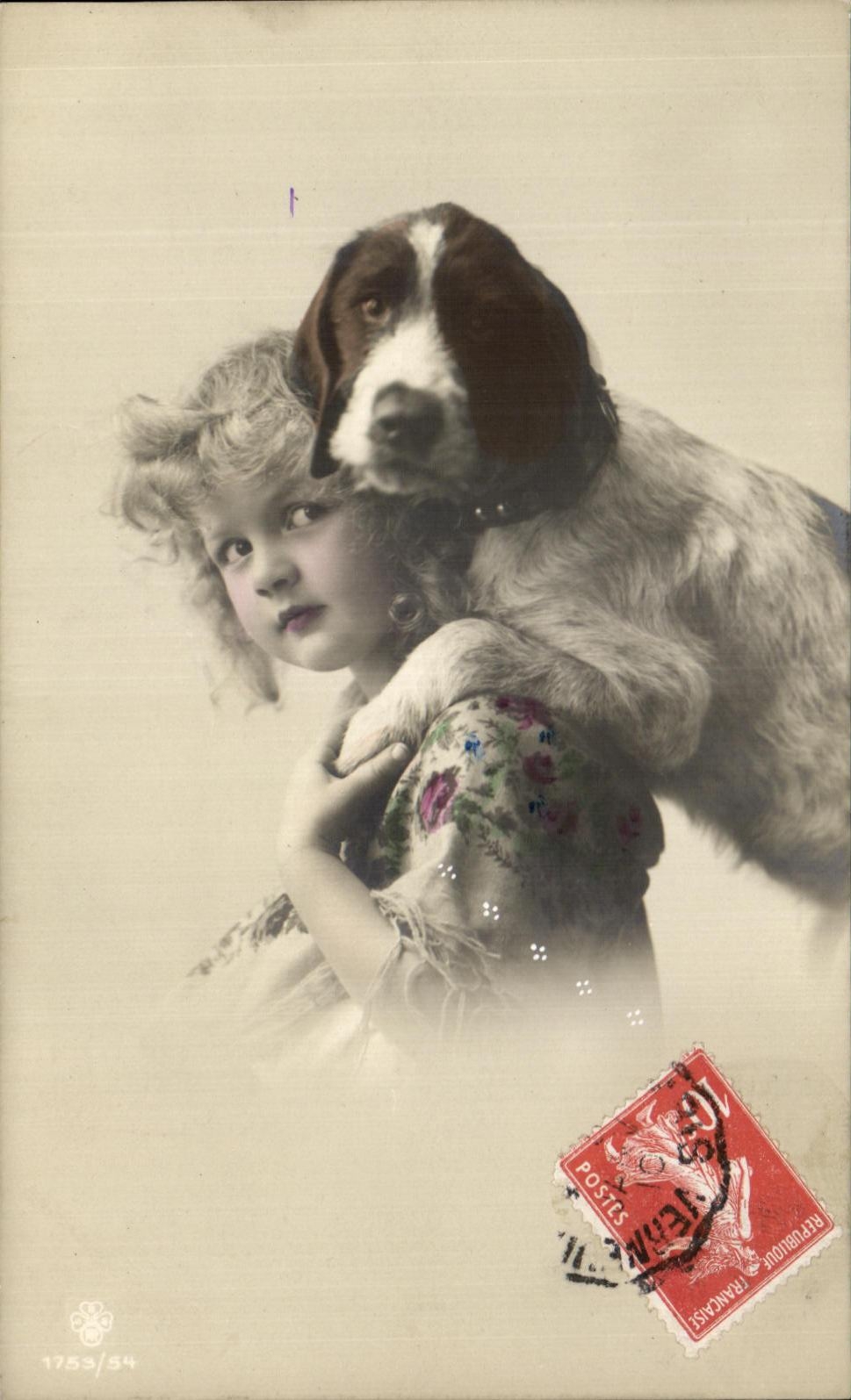 CPA Fantaisie Enfant et chien