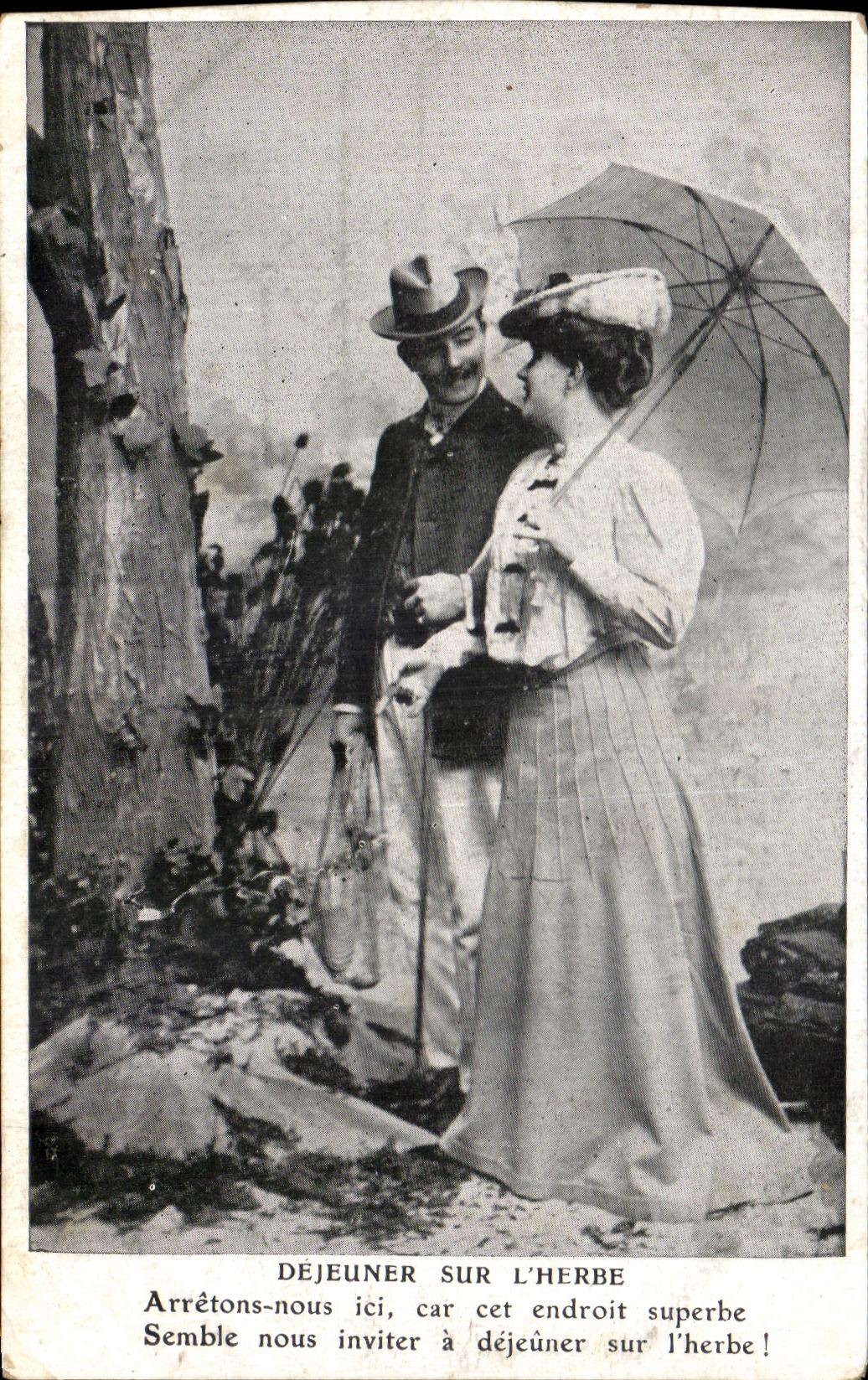 CPA Fantaisie Femme Dejeuner sur l'herbe