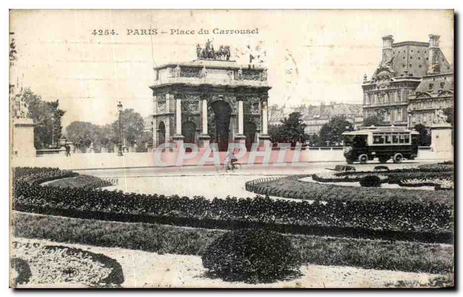 CPA Paris Place Du Carrousel Louvre Autobus 