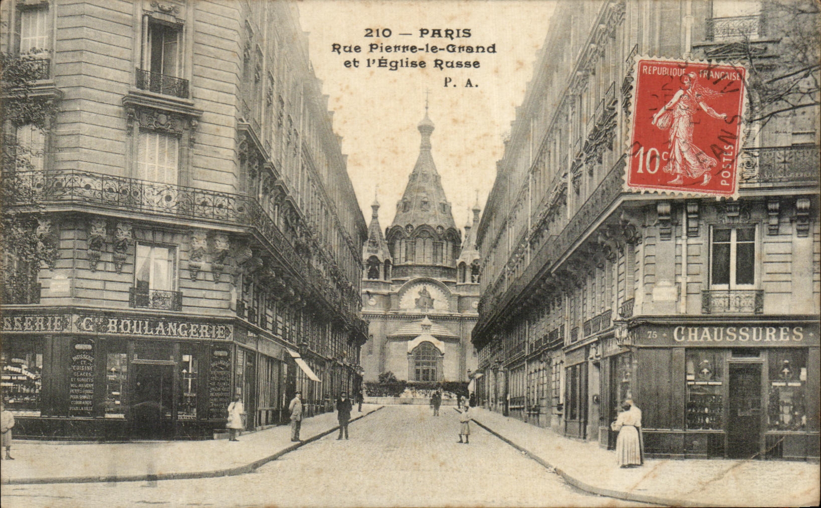 CPA Paris Rue Pierre le Grand et l'Eglise Russe