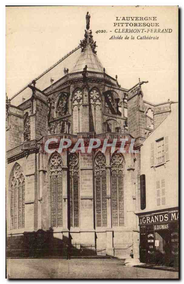 Clermont-Ferrand — Apse der Kathedrale — Grands Magasins Dumas