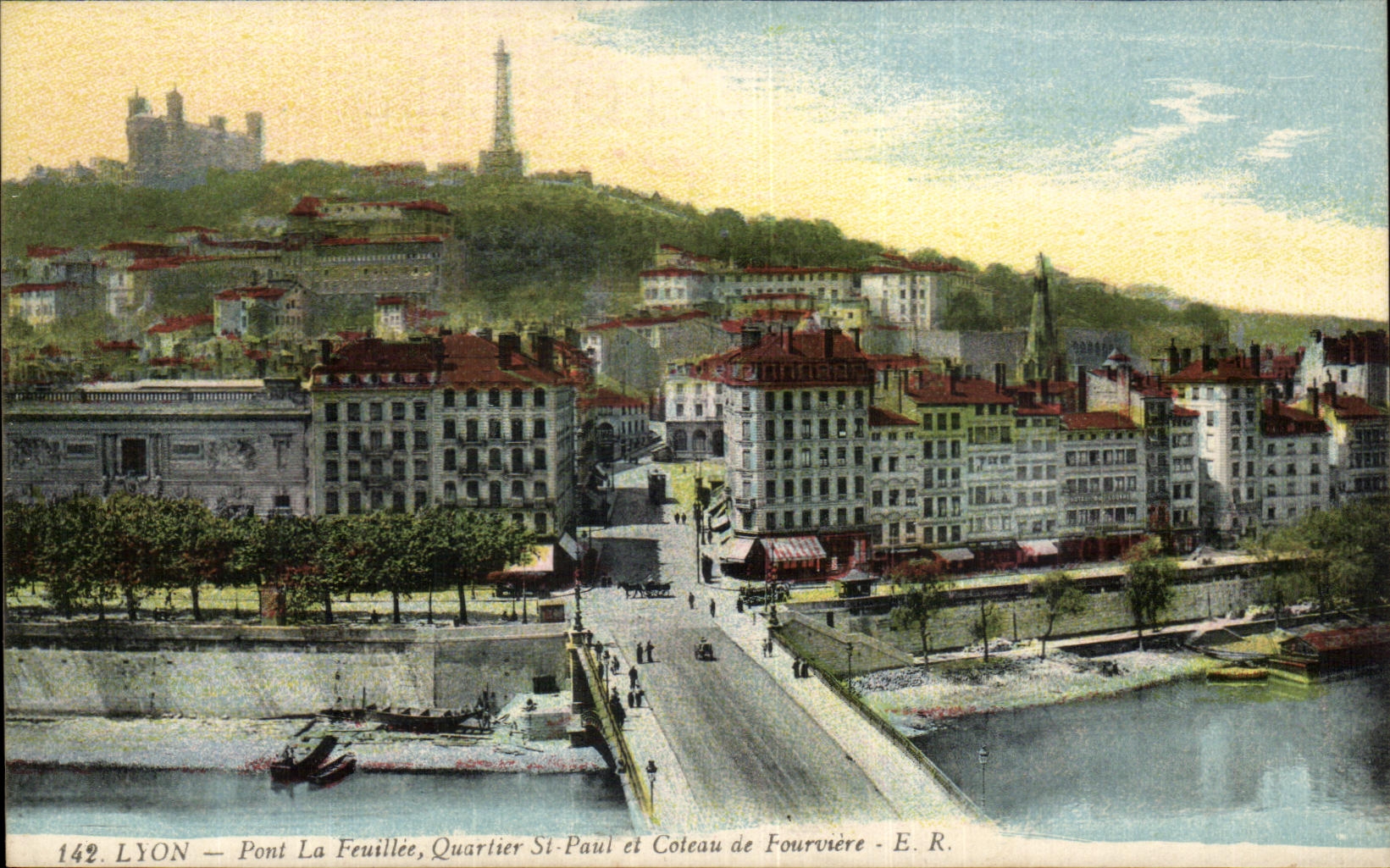 CPA Lyon Pont La Feuillee Quartier St Paul Et Coteau De Fourviere