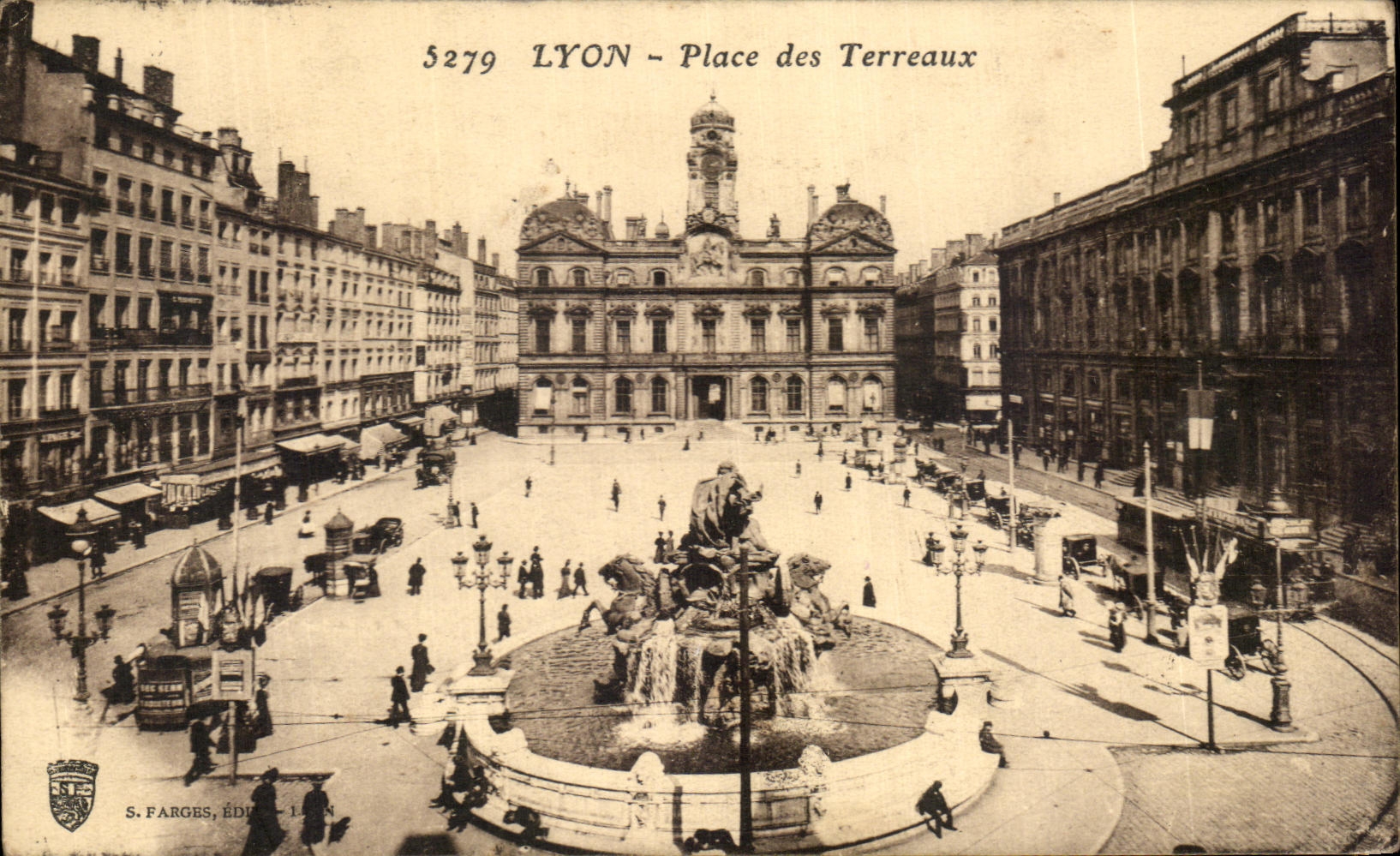 CPA Lyon Place des Terreaux