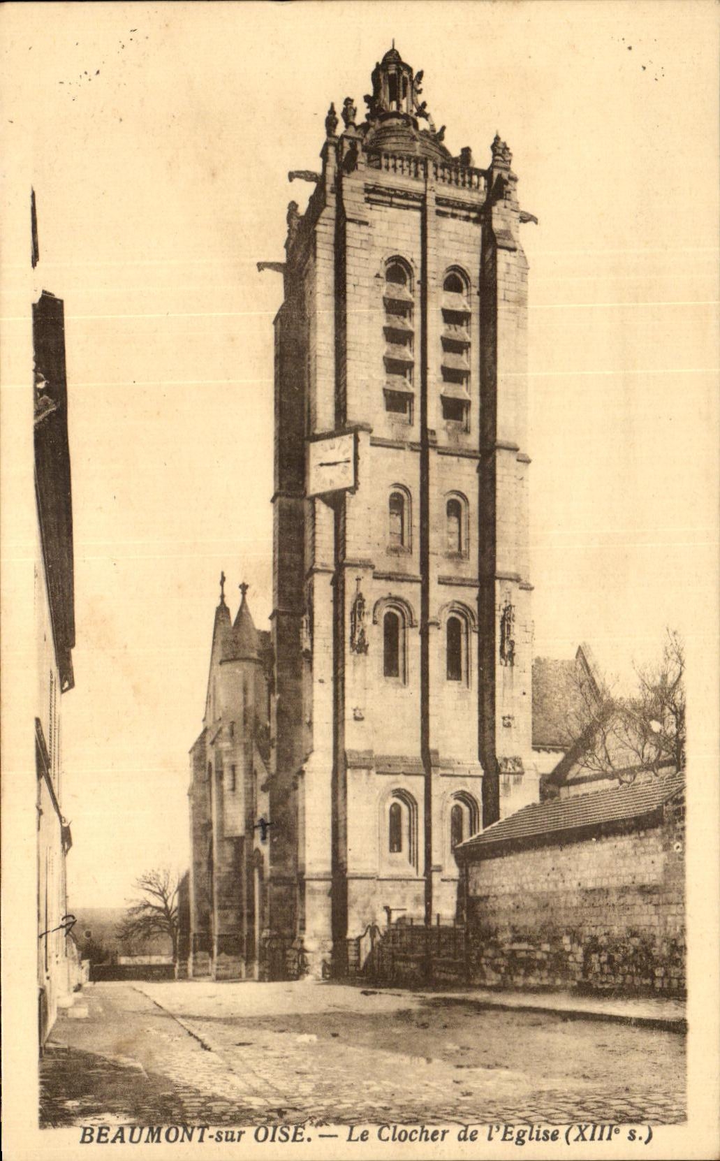 CPA Beaumont Sur oise Le Clocher De L'Eglise