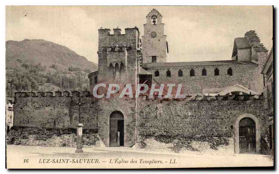 CPA Luz Saint Sauveur l'Eglise des Templiers