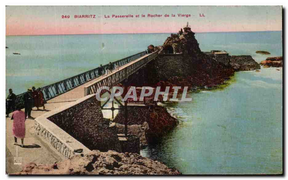CPA Biarritz La Passerelle et le Rocher de la Vierge