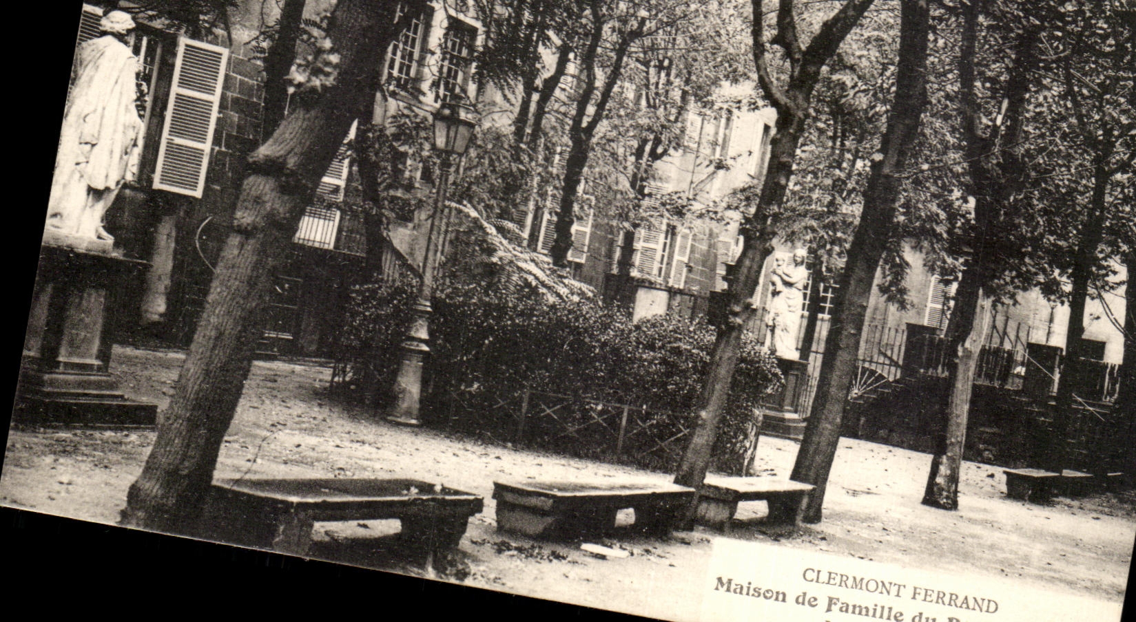 Clermont-Ferrand — Maison de Famille du Roi — éditeur non identifié