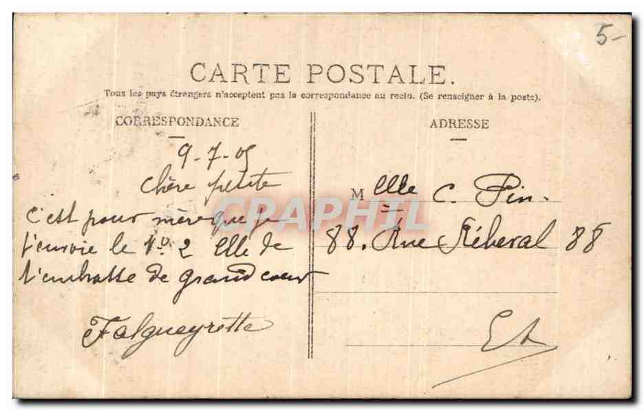 CPA Fantaisie Femme Couple en promenade — Rückseite