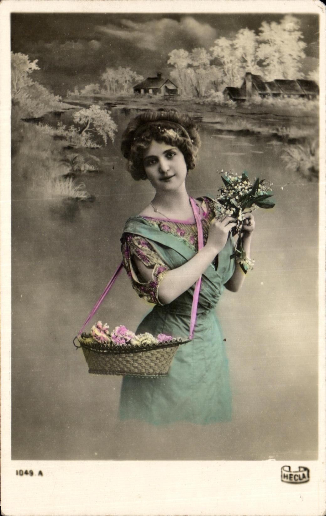 CPA Fantaisie Femme Muguet