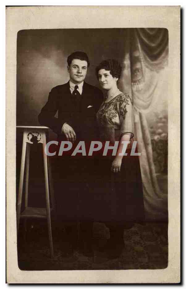 CPA Fantaisie Femme Coiple 