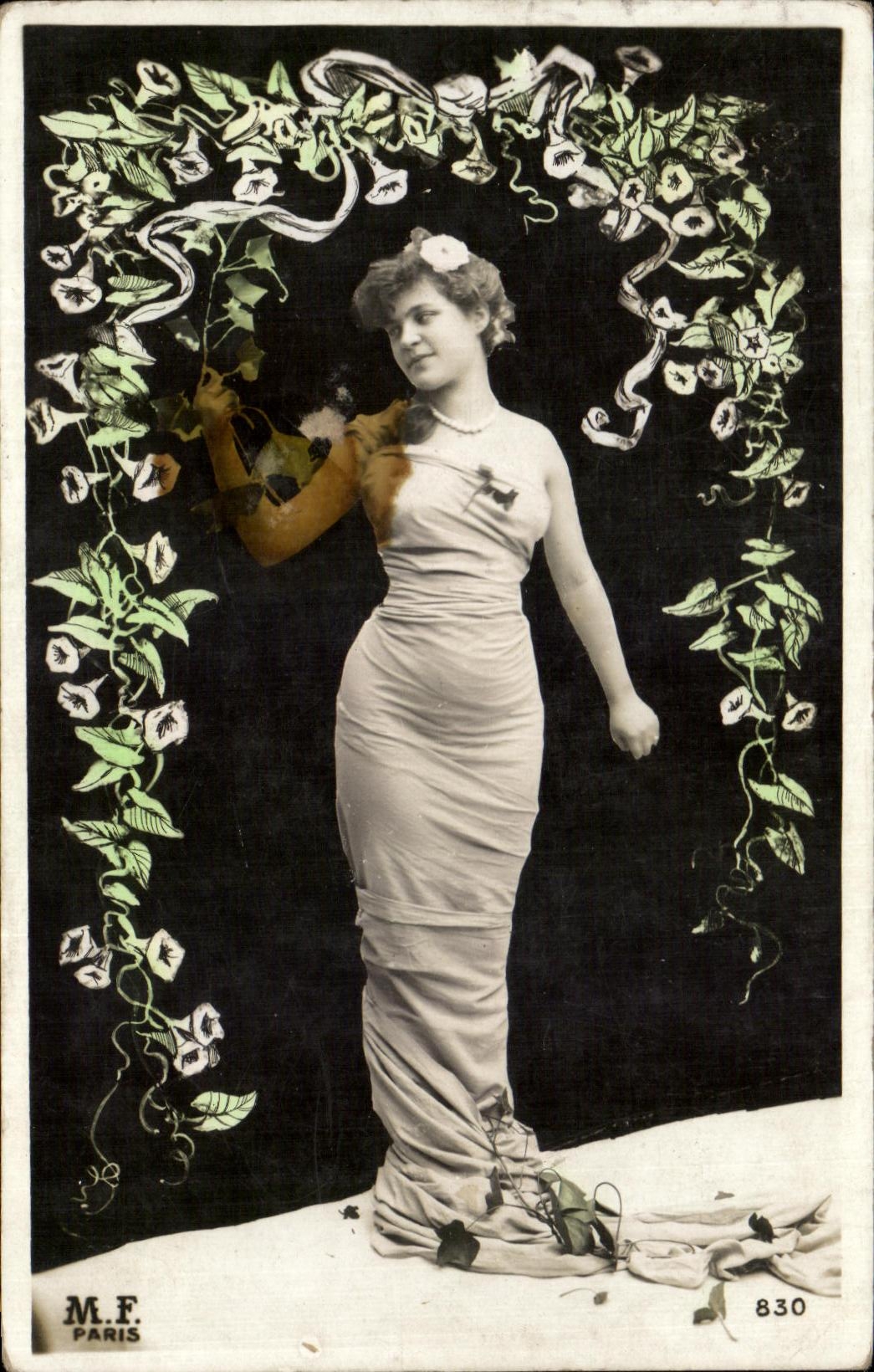 CPA Fantaisie Femme 