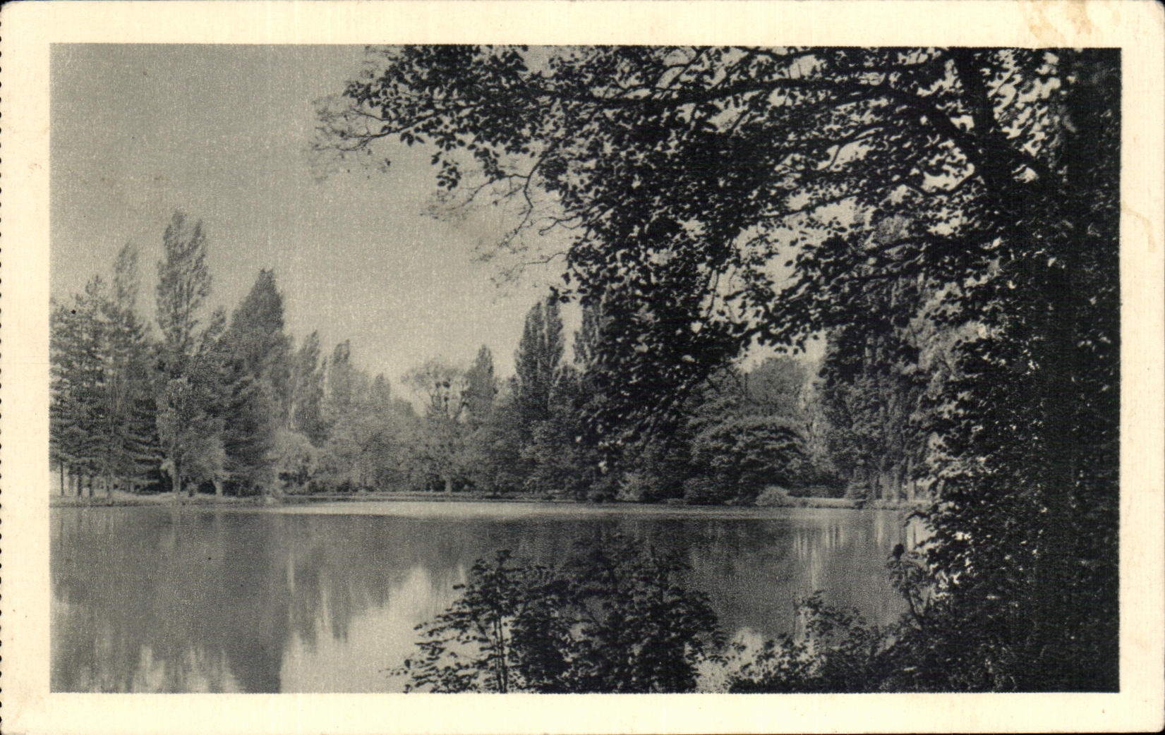 CPA paysage au bord de l'eau