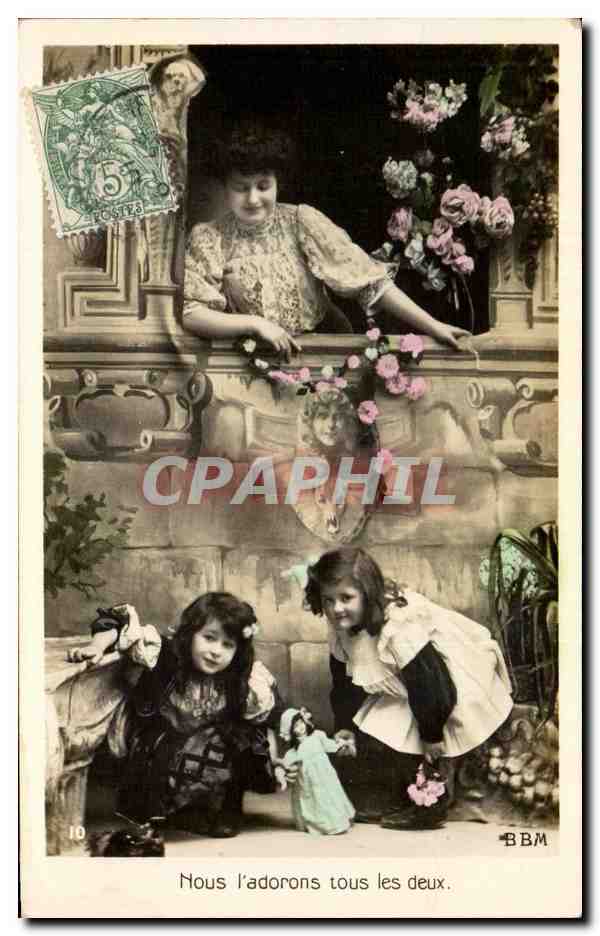 CPA Fantaisie Femme et enfants Marionnettes