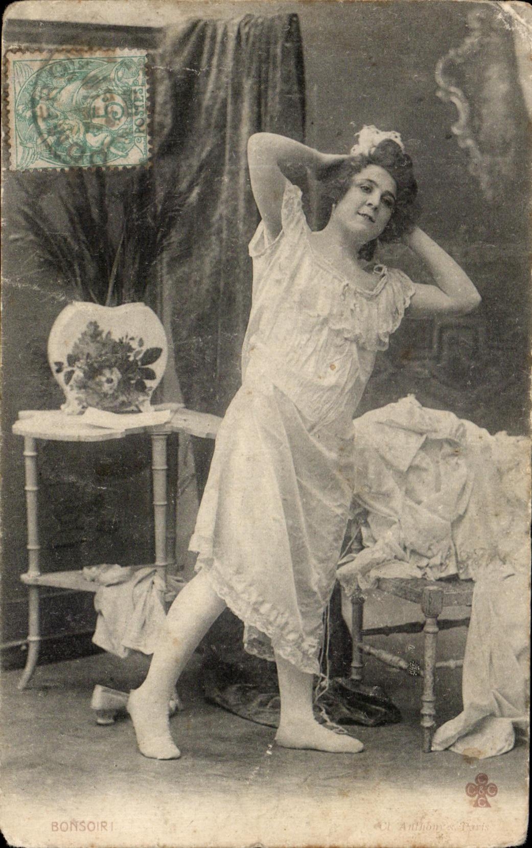 CPA Fantaisie Femme 
