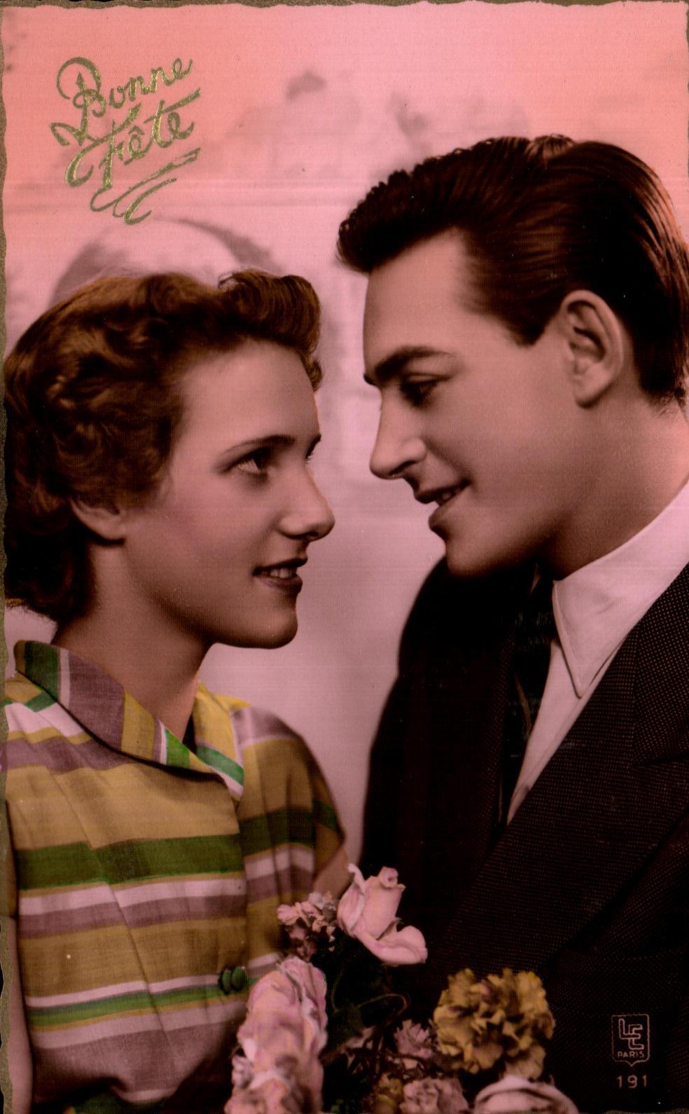 Jeune couple en tenue d'époque — éditeur LC Paris, n°191