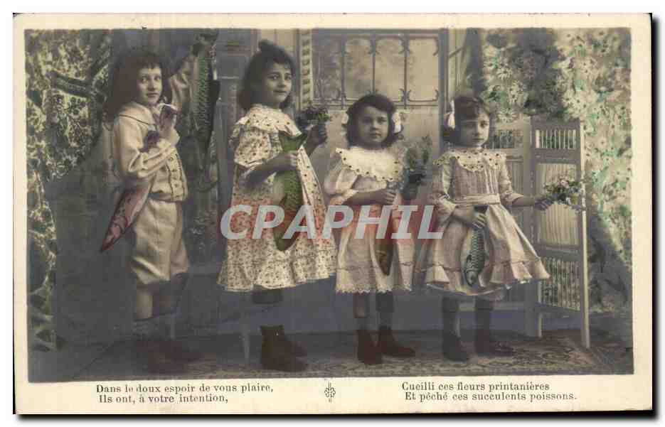 CPA Fantaisie Enfants Poissons 