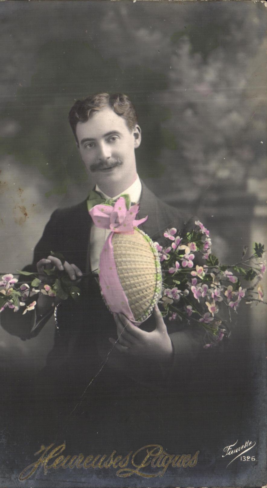 CPA Fantaisie Homme oeuf 