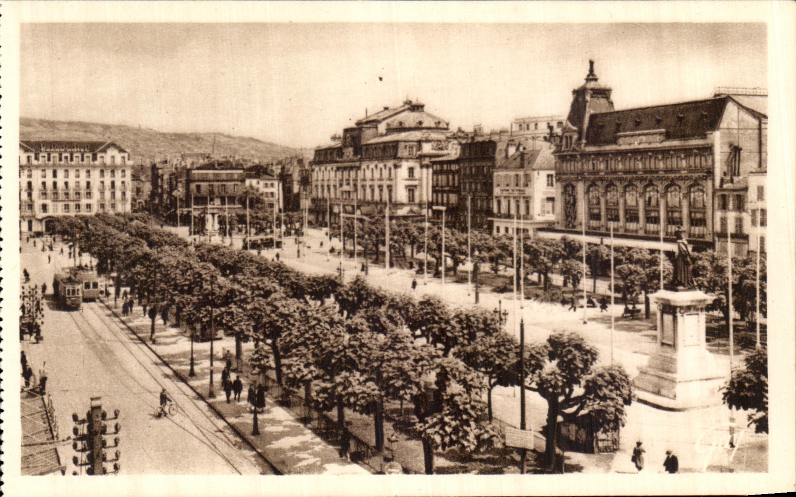 Clermont-Ferrand — Place de Jaude — André Leconte
